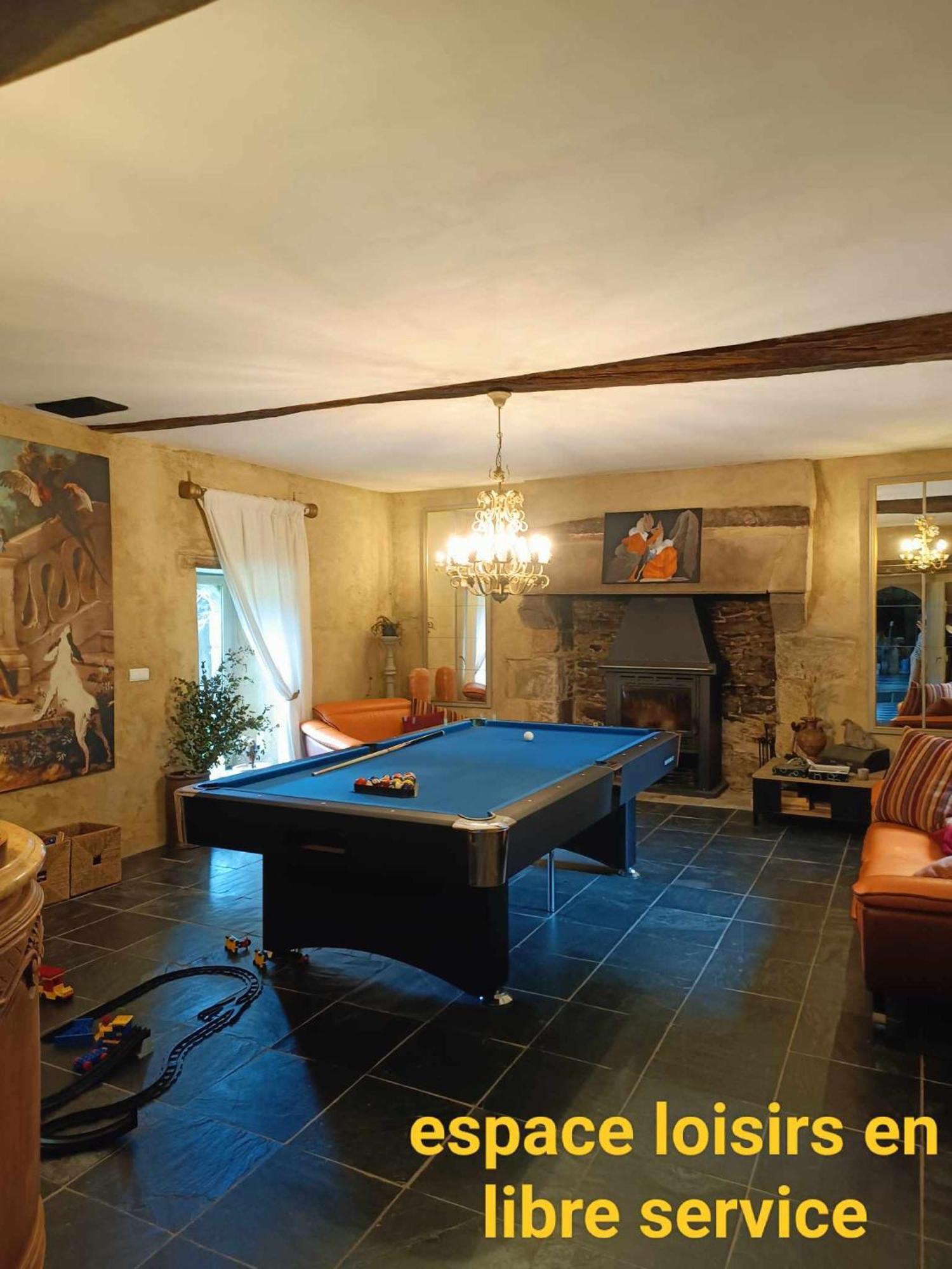 Bed and Breakfast Manoir de Kerledan à Carhaix-Plouguer Extérieur photo